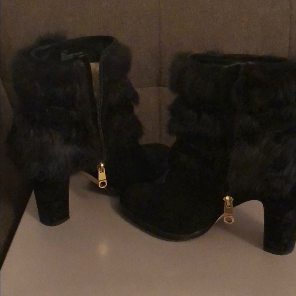 Yuma Rabbit Fur Harness Booties - Picture 7 of 8